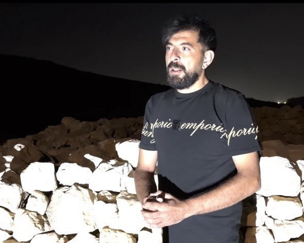 فيديو PNN: في مسافر يطا.. الأهالي والناشطون يتناوبون الحراسة لحماية القرى من اعتداءات المستوطنين