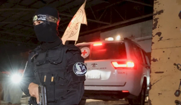 حماس تعلن العثور على جثث 3 أسرى...