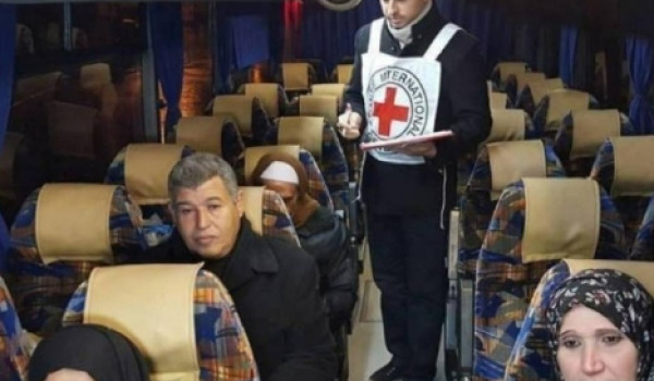 نادي الأسير : قرار كاتس منع زيارات الصلي...