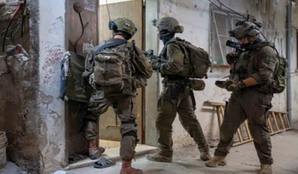 الاحتلال يقتحم يعبد ويحول منازل الى ثكنا...