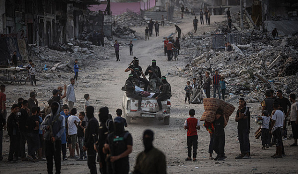 تقرير: حماس تعزز سيطرتها بهدوء في غزة مع...