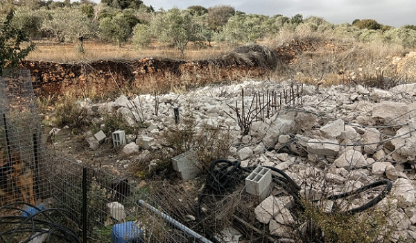 السلطات الإسرائيلية تهدم منزلا في عرابة ...