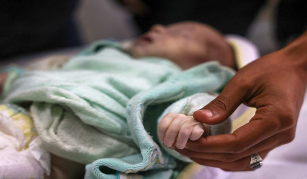 وفاة رضيعة في خانيونس بسبب البرد القارس...