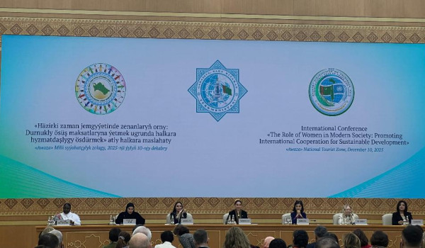 سفيرة فلسطين لدى تركمانستان تشارك في الم...