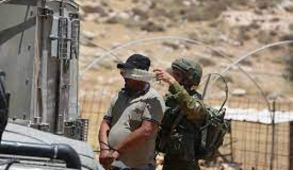 الاحتلال يعتقل أسيرا محررا من اكتابا ويع...