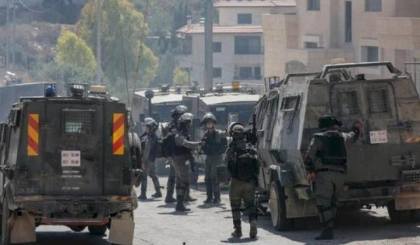 قوات الاحتلال تنصب حاجزين عسكريين جنوب ب...