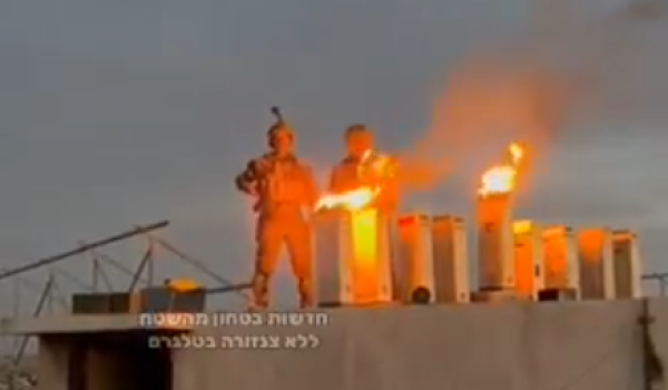 احتفال بمسرح الجريمة.. جنود الاحتلال يشع...