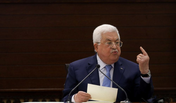 عباس يصدر قرارًا بدمج وزارتي المالية وال...