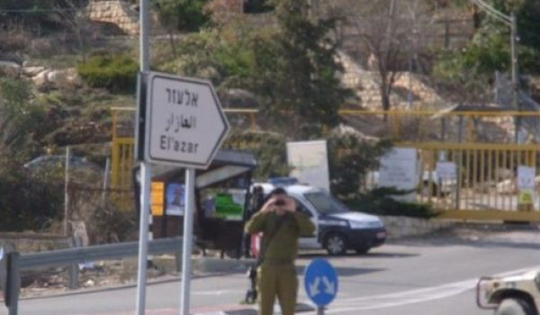 قوات الاحتلال تزعم: سيارة حاولت تنفيذ عم...