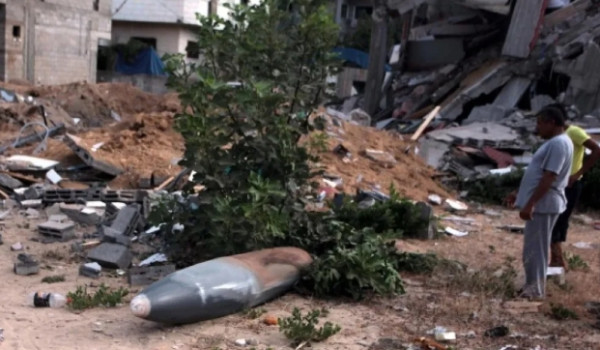 استشهاد طفل وإصابة آخرين بانفجار مخلفات ...