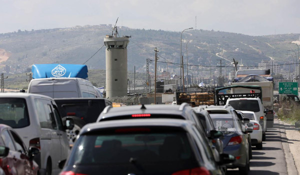 الاحتلال ينصب حواجز عند مداخل أريحا...