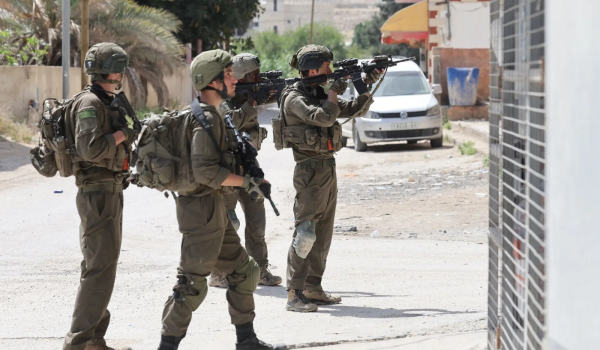 الاحتلال يقتحم مدينة قلقيلية ‫ويداهم بنا...