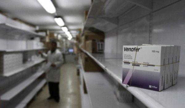 صحة غزة: عجز يتجاوز 50% بالأدوية وتوقف خ...