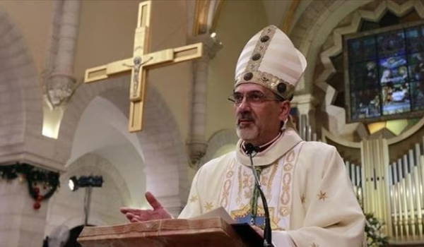 بطريرك اللاتين يترأس قداس عيد الميلاد في...