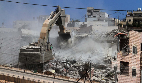 الاحتلال يهدم 4 شقق سكنية ومنشآت زراعية ...