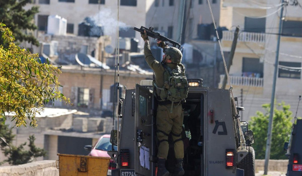 الاحتلال يقتحم مخيمي العين وعسكر الجديد ...