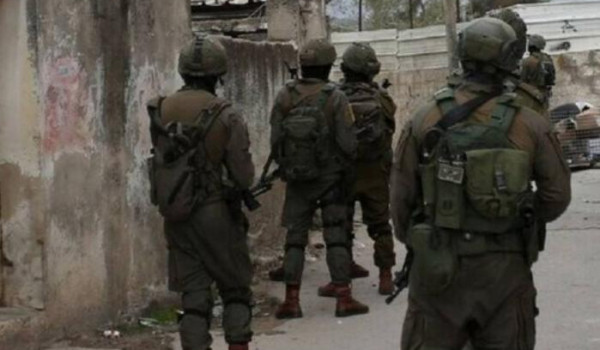 الاحتلال يقتحم قرى غرب رام الله...