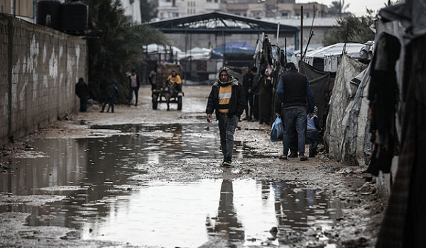 الدفاع المدني بغزة: وفاة مواطنَين وغرق م...