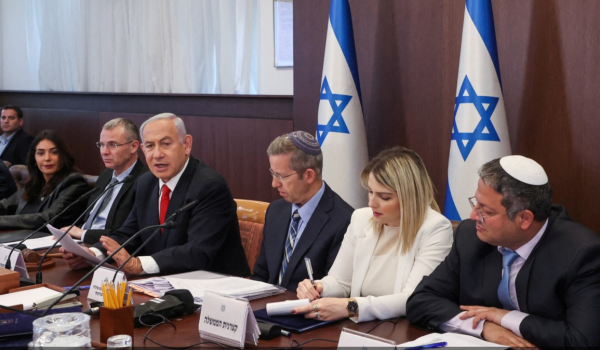 استطلاع: الليكود متصدرا ونصف الإسرائيليي...