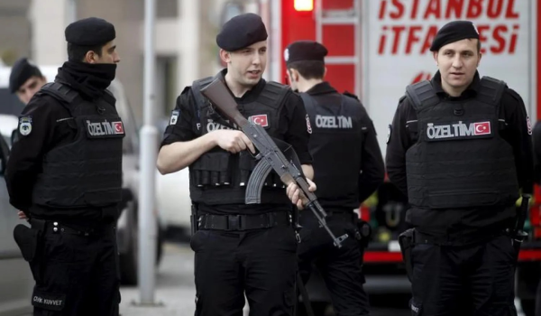 إصابة 7 من الشرطة التركية خلال اشتباك مع...