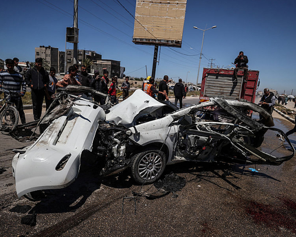 الاحتلال يصعد قصفه في غزة: 9 شهداء الجمعة جراء قصف مركبتي شرطة ومنزل