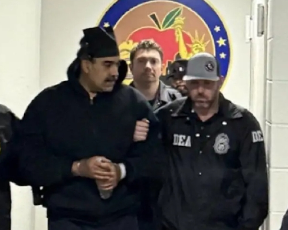 واشنطن تسمح لفنزويلا بدفع أتعاب محامي مادورو بعد جدل دستوري حول حق الدفاع