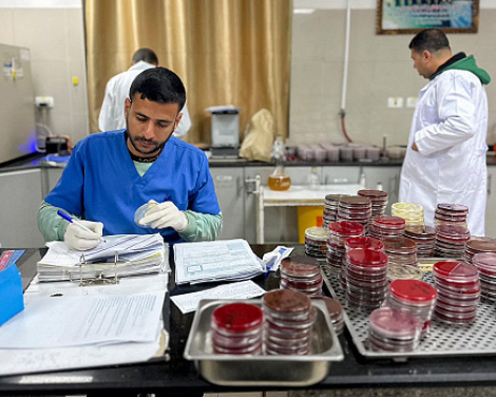 تحذيرات من انهيار المنظومة الصحية: 47% من الأدوية بغزة رصيدها صفر