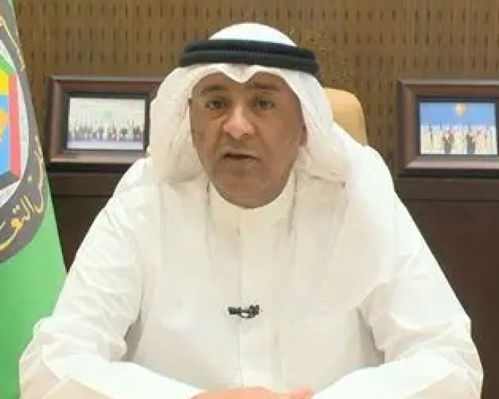 البديوي: دول الخليج فعّلت ممرات بديلة لمواجهة "الابتزاز الإيراني" و7 آلاف هجوم استهدف المنطقة