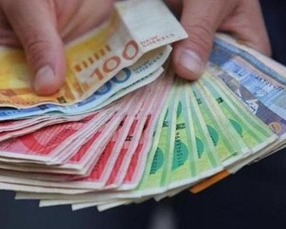 اتحاد المعلمين: صرف رواتب هذا الأسبوع وأجور العمل الإضافي الخاص بالتوجيهي خلال أيام
