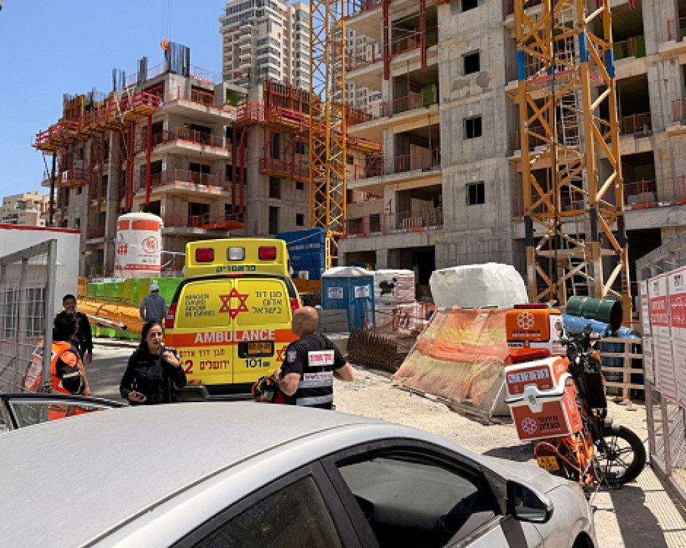 مصرع شاب جراء حادث عمل في القدس