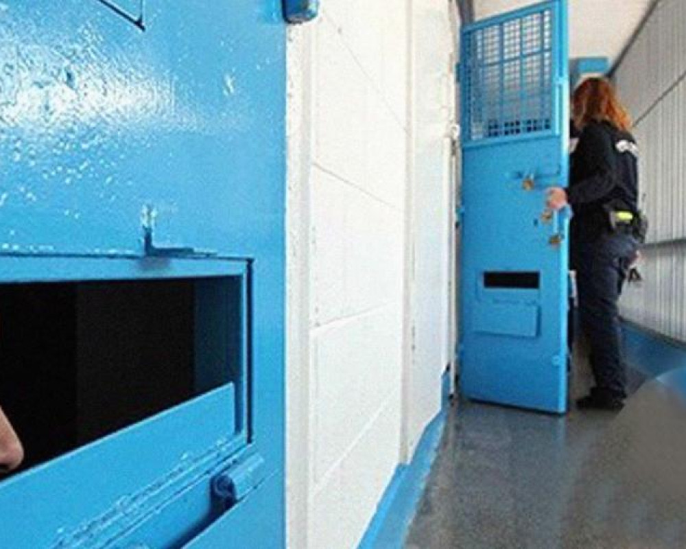 بينهن طفلتان وثلاث حوامل: الاحتلال يصعّد جرائمه بحق الأسيرات في سجن "الدامون"