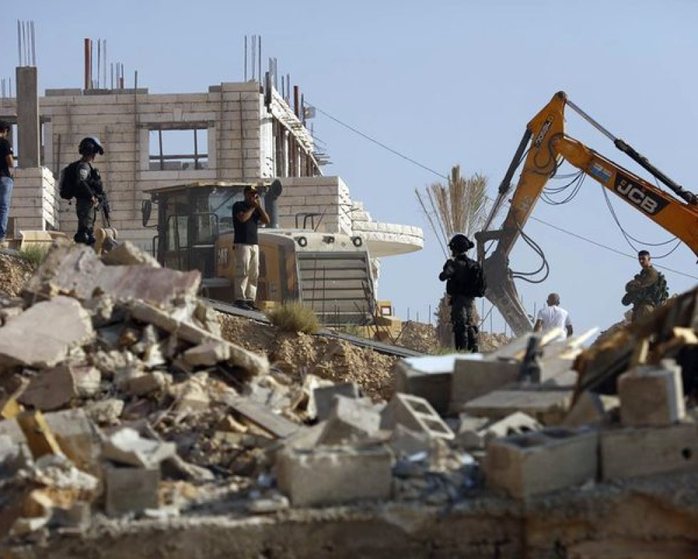 الاحتلال يجبر مواطنا على إخلاء منزله في عرابة جنوب جنين