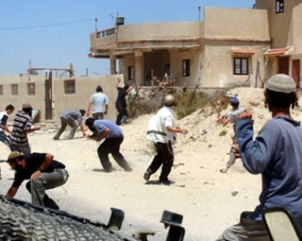 مستعمرون إرهابيون يهاجمون منزلا ويقتحمون مناطق في بيت لحم