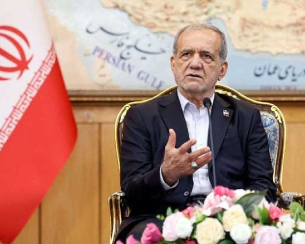 رئيس إيران: العلاقات مع دول الجوار “أفضل بكثير مما كانت عليه في السابق”