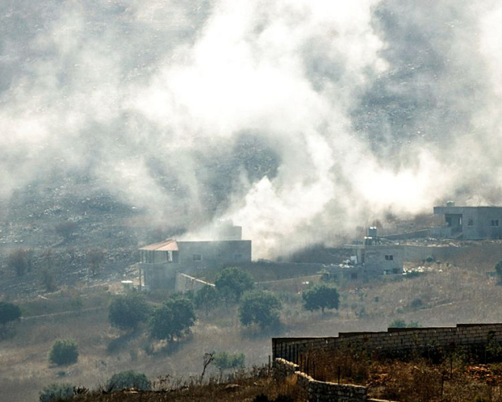 إسرائيل تواصل هجماتها جنوبي لبنان: قصف وتفجير وإحراق منازل