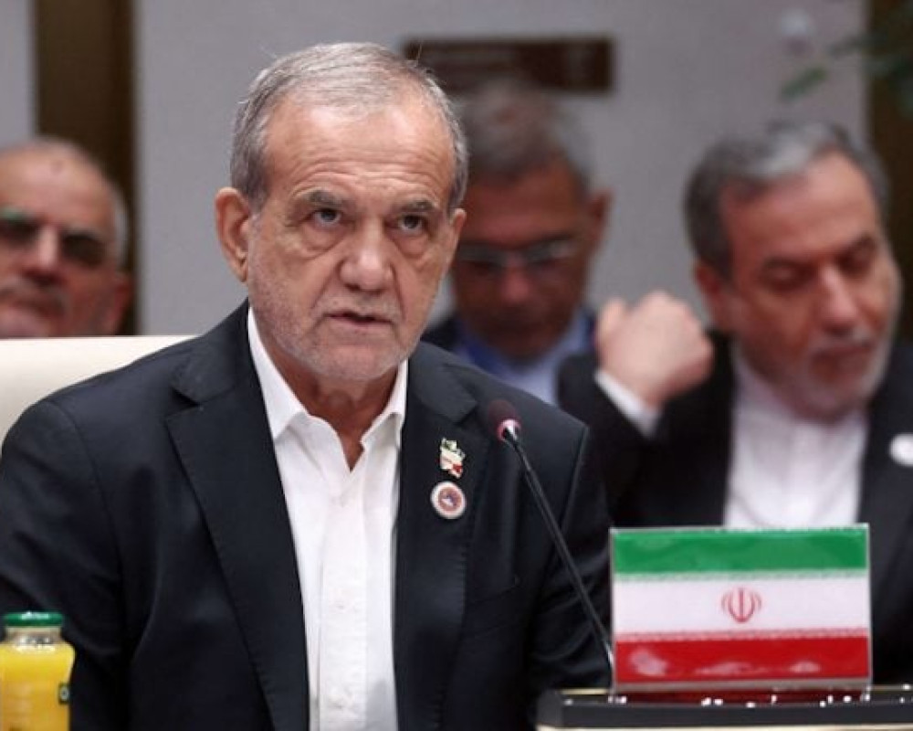 بزشكيان: إيران لن تستسلم أبدا
