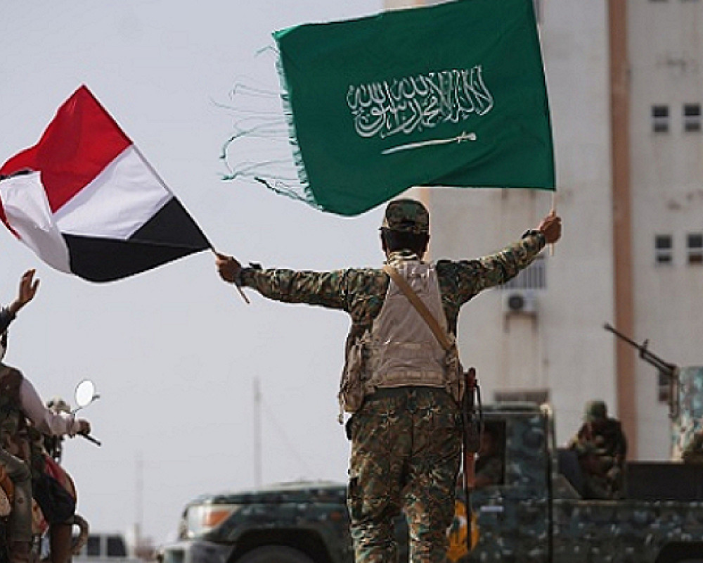 تقرير: بن سلمان طلب مساعدة استخباراتية إسرائيلية لمنع إغلاق الحوثيين مضيق باب المندب
