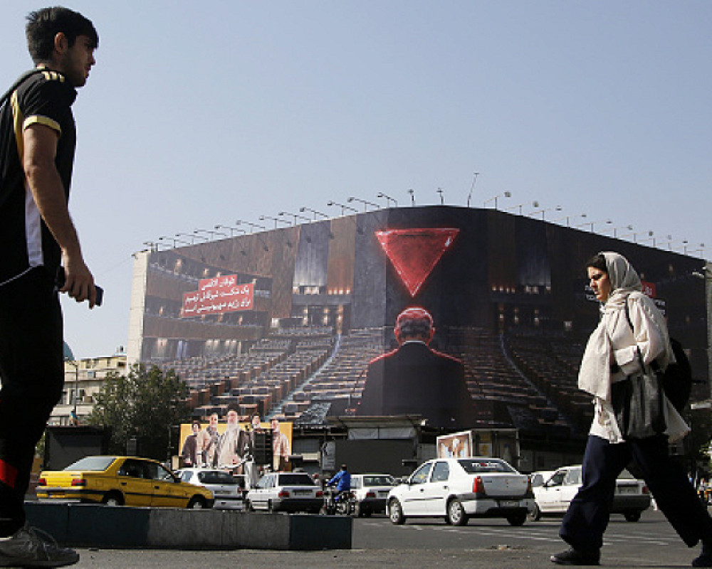 إيران تتحرك دبلوماسيا وسط تصاعد التوتر مع أميركا