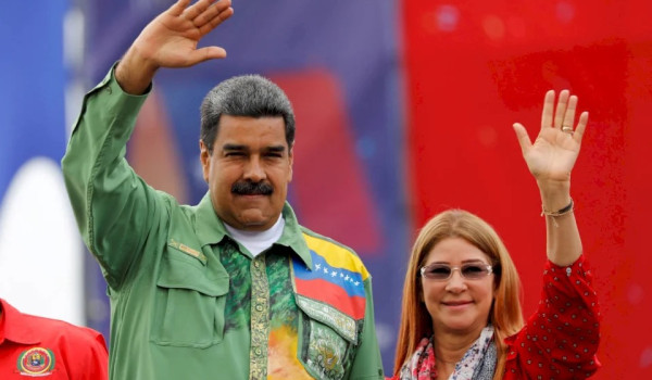 مِن سائق حافلة إلى رئيس فنزويلا المثير ل...