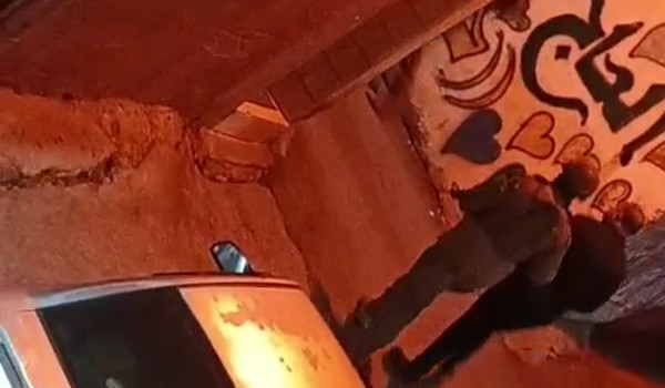 تخلله اقتحام مقر اللجنة الشعبية وتحويله ...