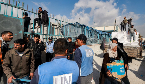 غضب واسع بعد قرارات فصل مئات موظفي “الأو...