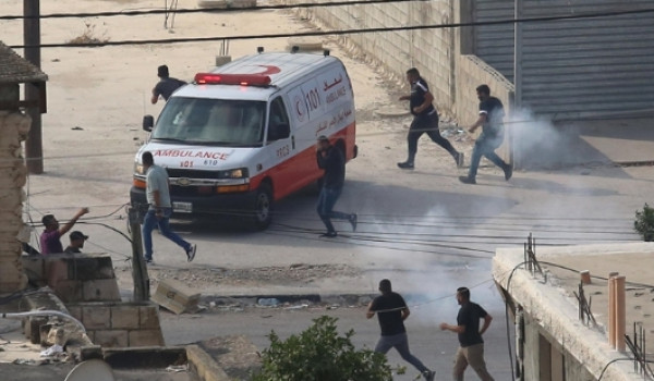 إصابة شابين في اعتداءات للاحتلال ومستعمر...