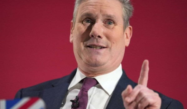التايمز: ستارمر يتجه لقبول عرض للانضمام ...