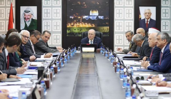 مجلس الوزراء يجدد مطالبته بوقف مخطط (E1)...