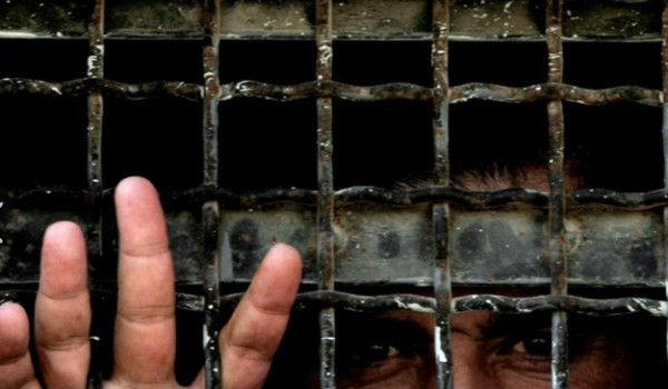 51 شهيدًا غزاوي ارتقوا داخل سجون الاحتلا...