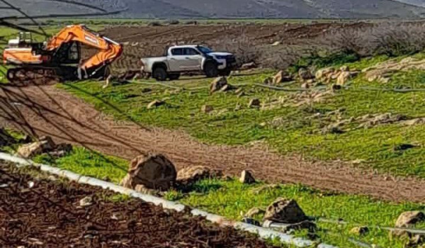 الاحتلال يقتحم منطقة عاطوف شرق طمون برفق...