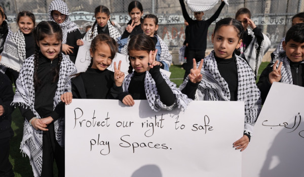 أطفال مخيم عايدة يوجّهون رسالة للعالم رف...