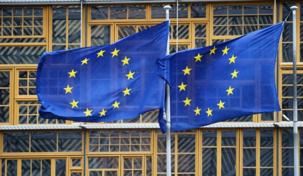 الاتحاد الأوروبي يدين اقتحام مقر الأونرو...