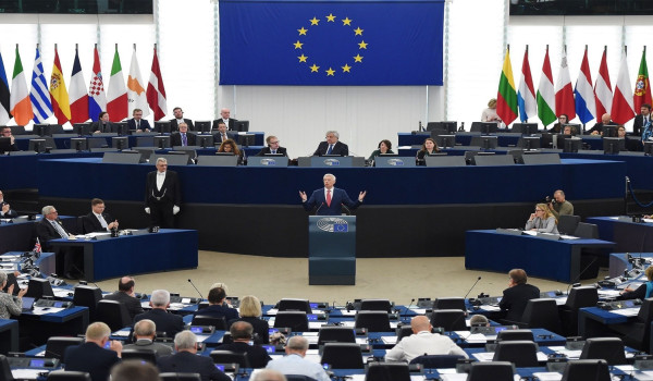 البرلمان الأوروبي يعلق تنفيذ اتفاقية الر...