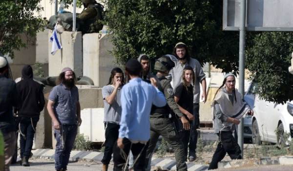 إصابة عدد من الشبان خلال هجوم لمستعمرين ...